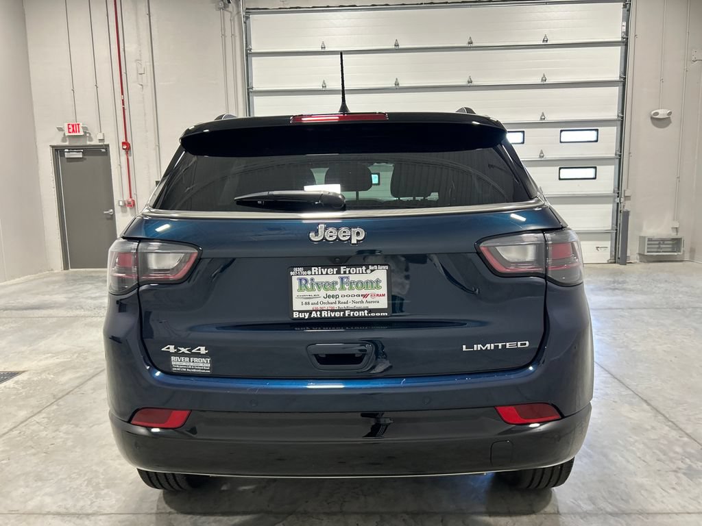 Used 2024 Jeep Compass Limited w/ Elite Group AWD/4WD image 7