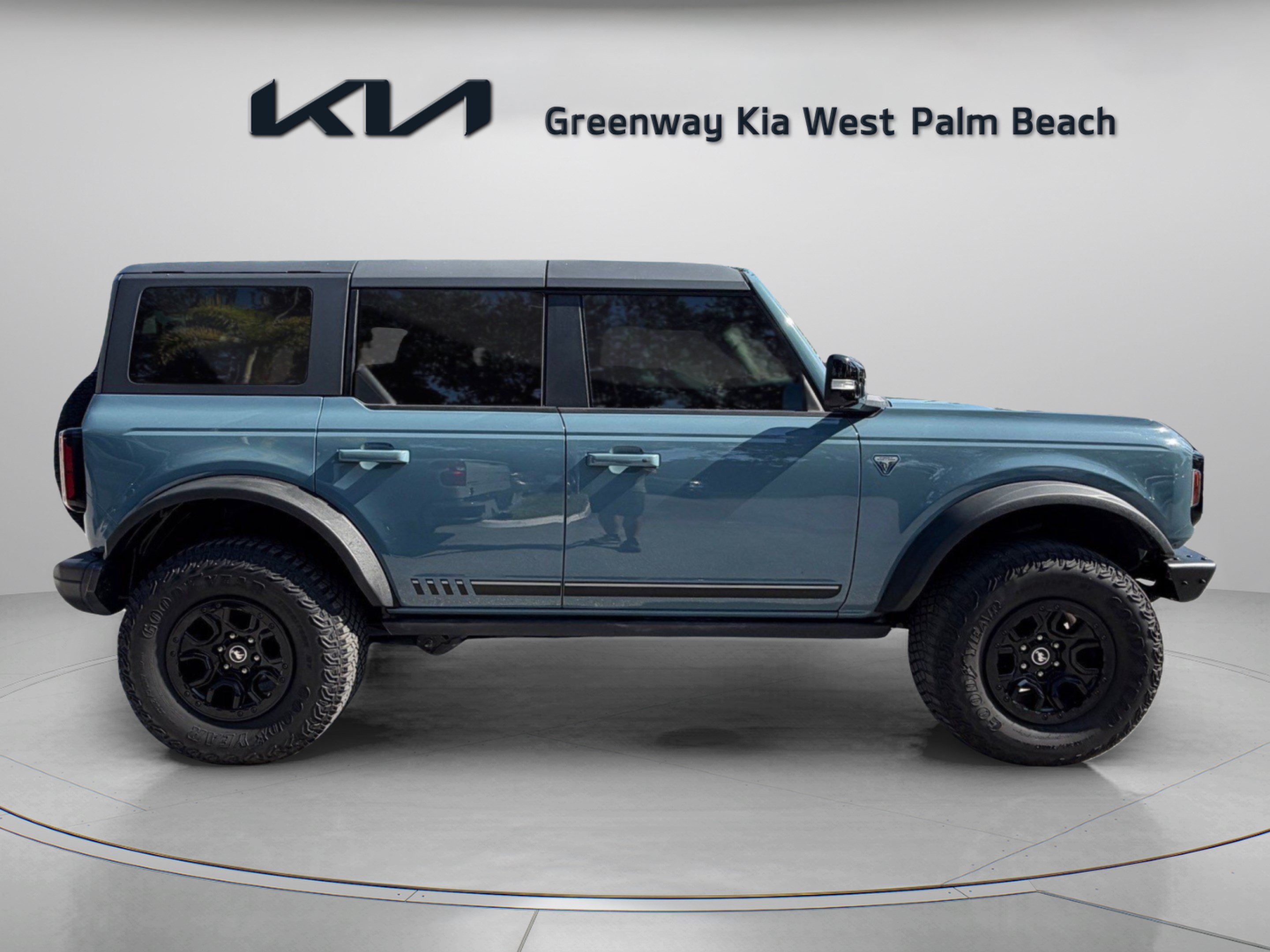 Used 2021 Ford Bronco First Edition AWD/4WD image 8