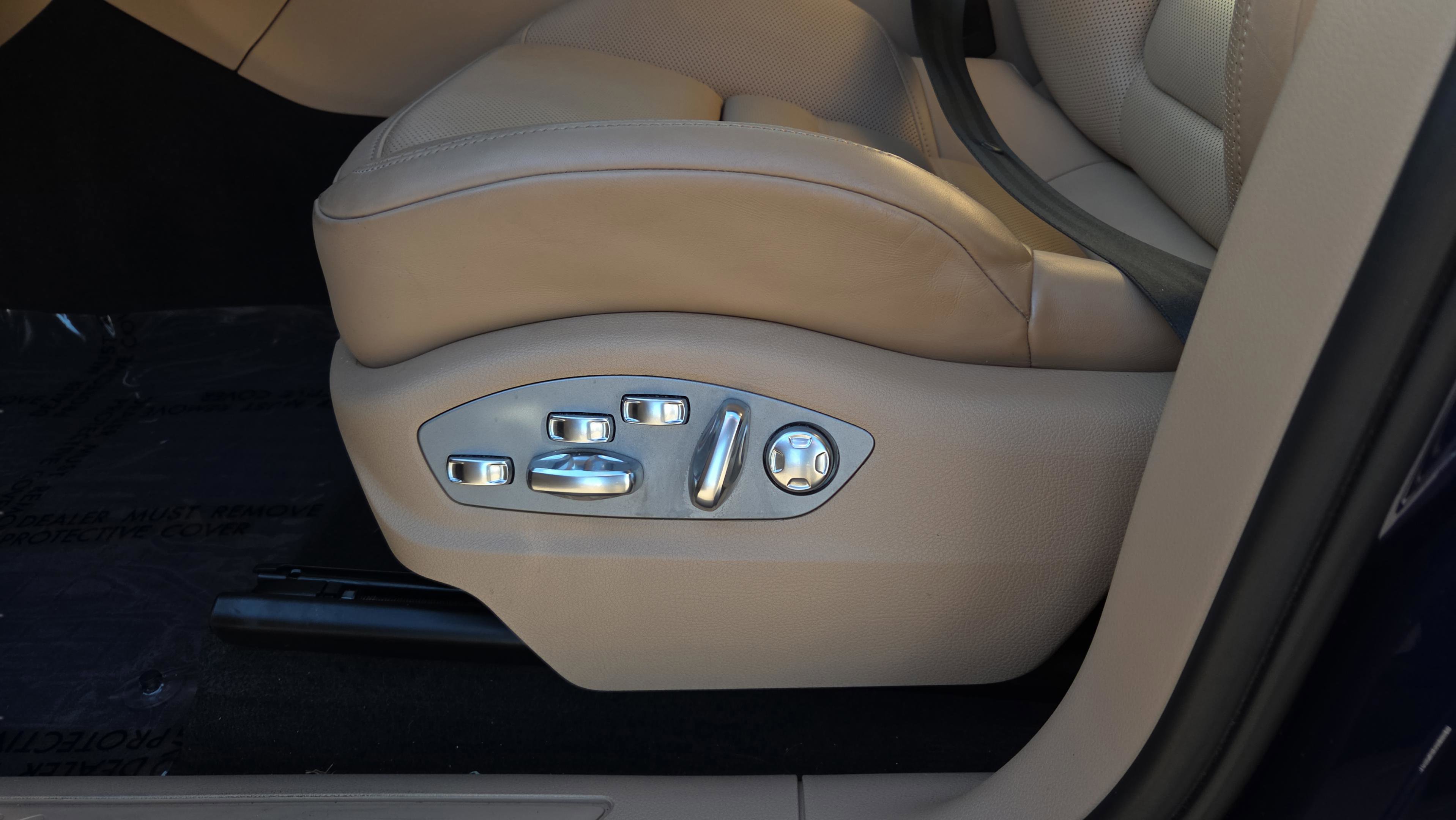 Used 2022 Porsche Macan image 23