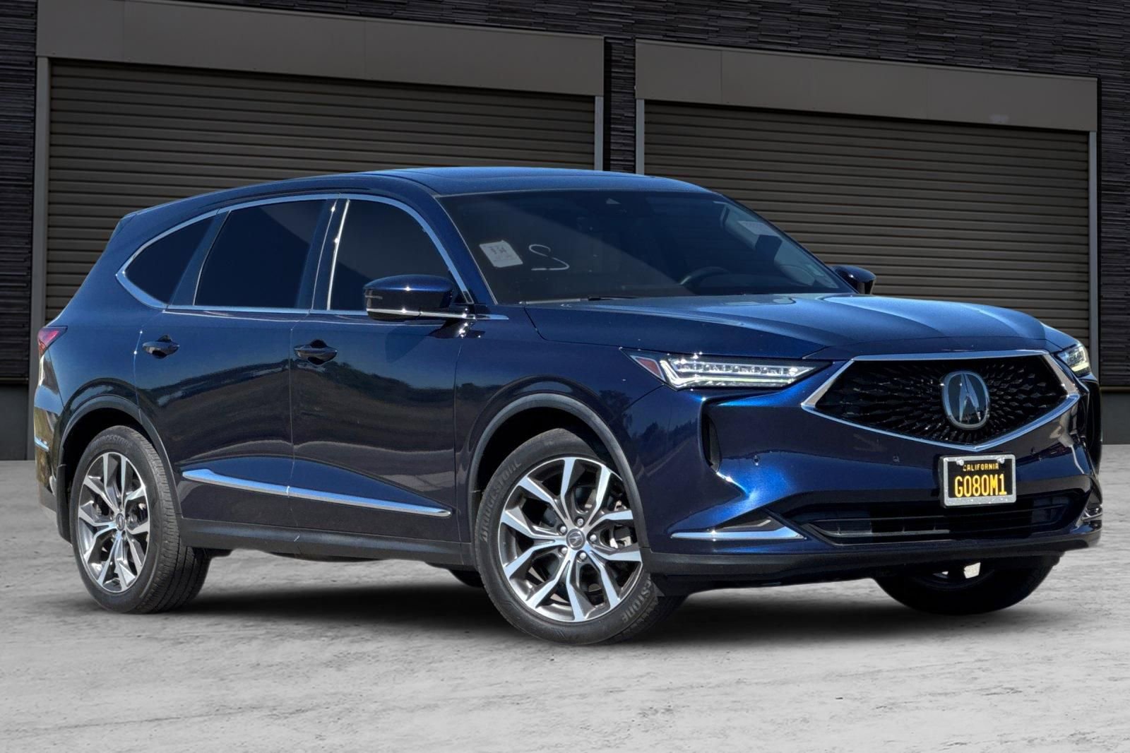 Used 2023 Acura MDX FWD w/ Technology Package image 2