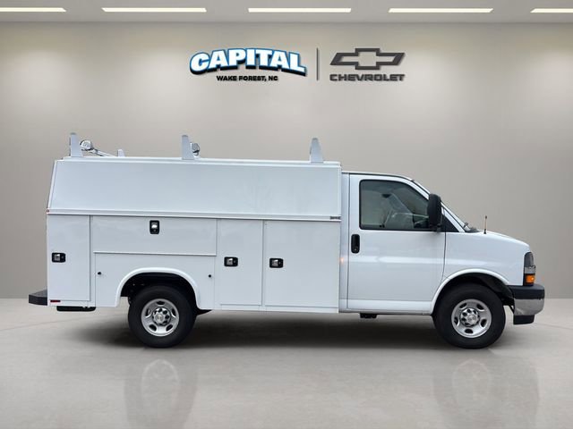 New 2025 Chevrolet Express 3500 w/ Power Convenience Package RWD image 13