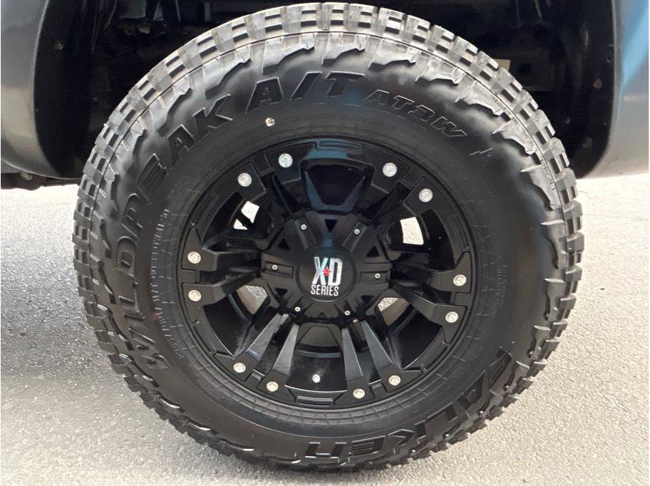 Used 2014 Toyota Tacoma 4x4 Double Cab image 23