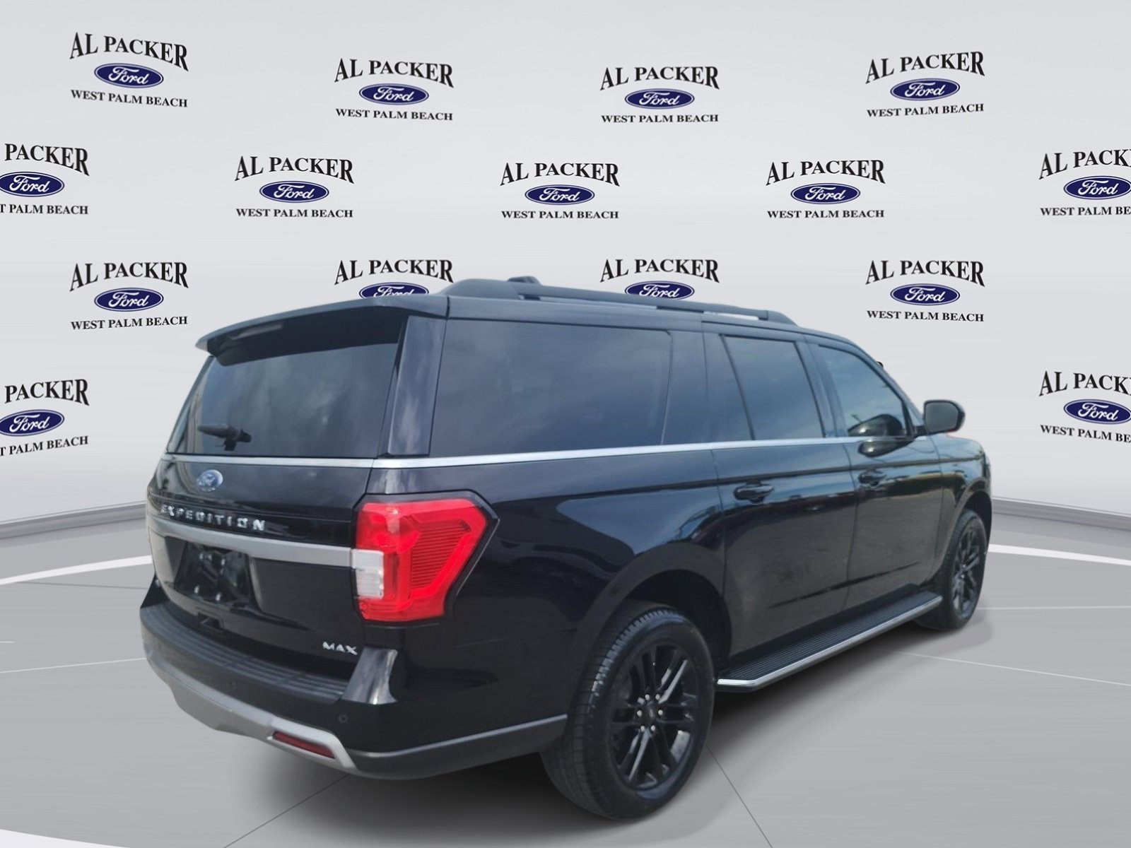 Used 2023 Ford Expedition Max XLT RWD image 7