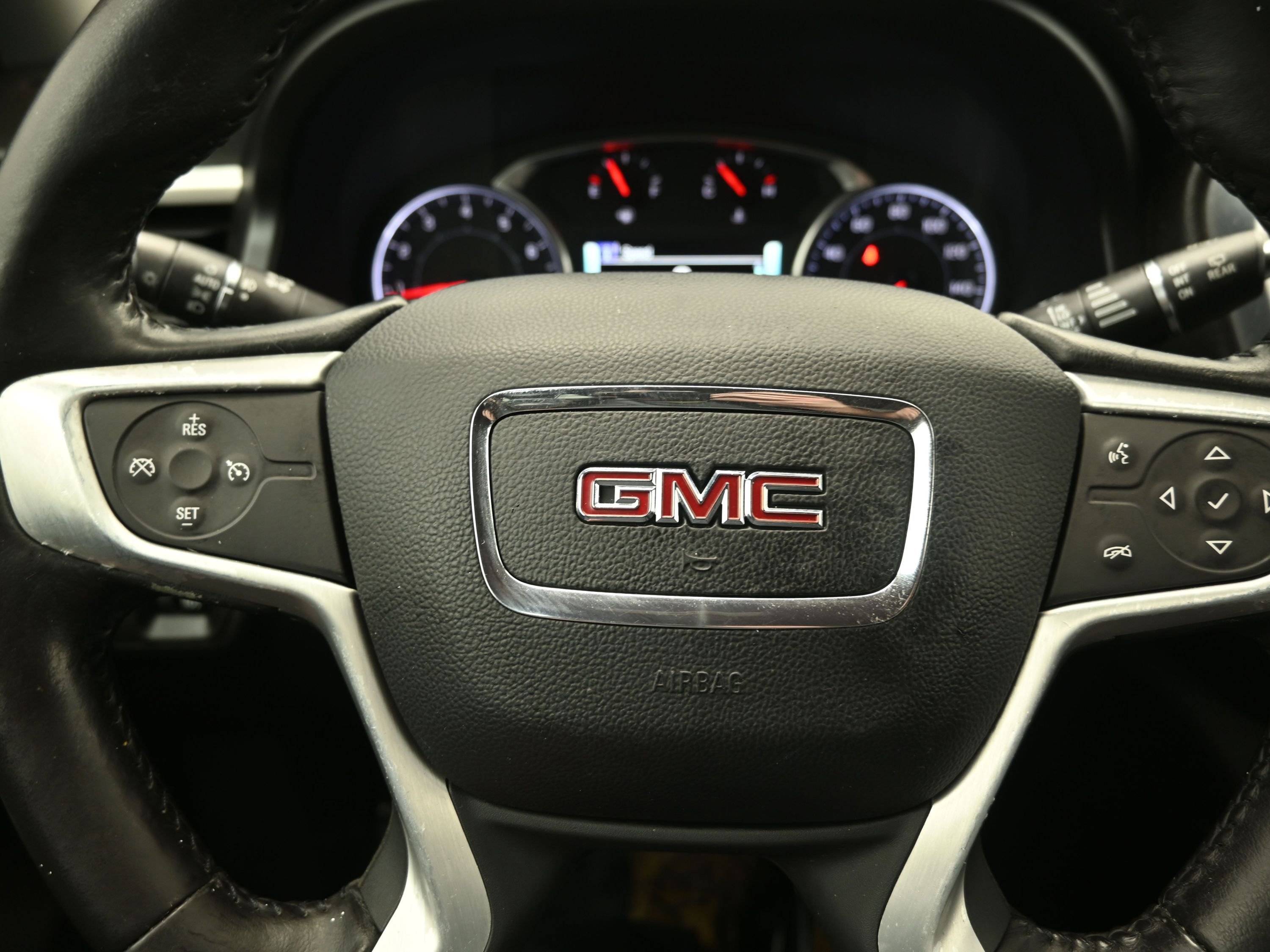 Used 2019 GMC Acadia SLT image 14