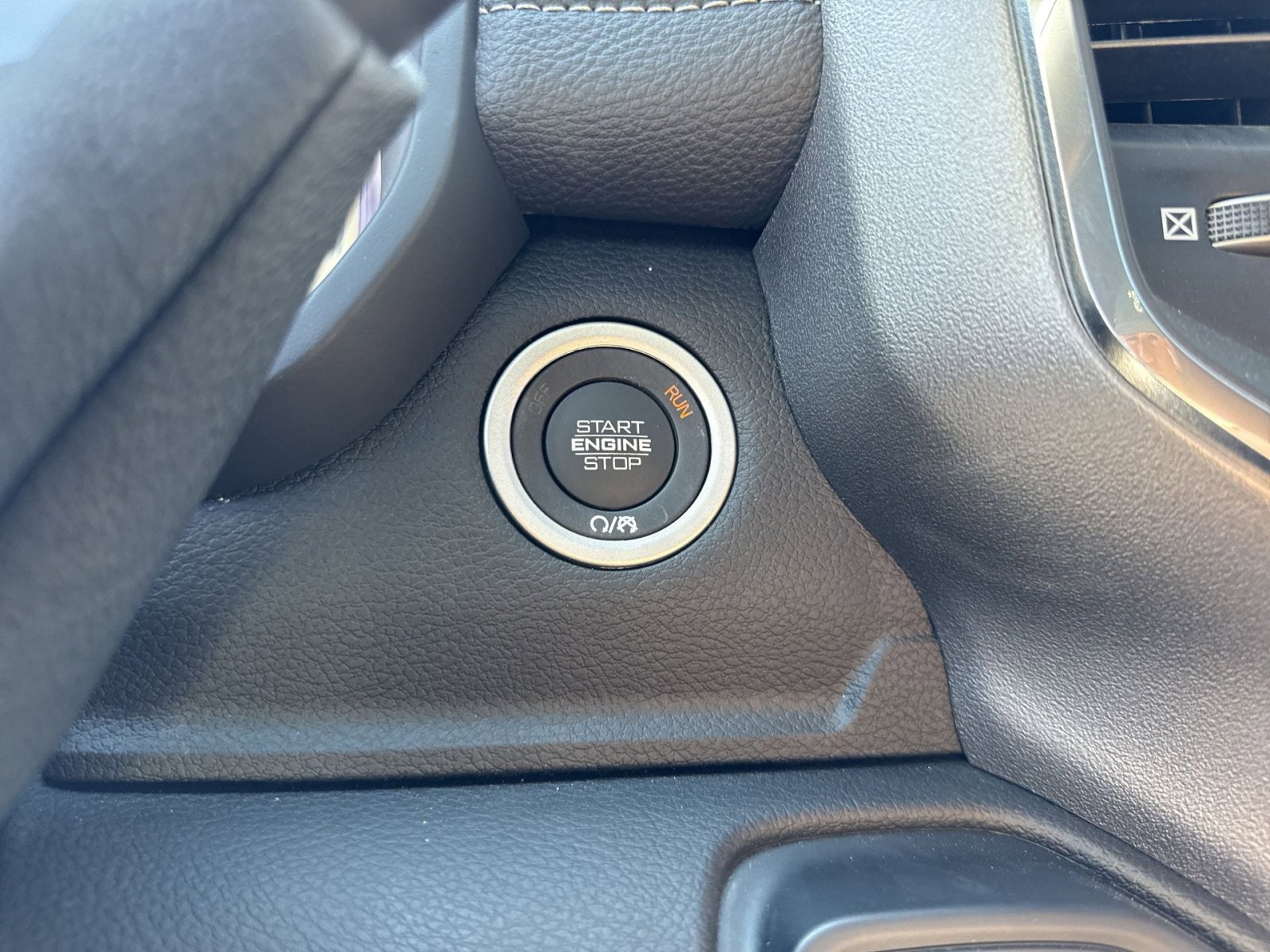 New 2025 RAM 2500 Laramie image 24