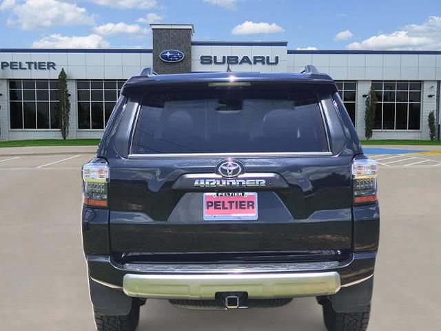 Used 2021 Toyota 4Runner TRD Off-Road AWD/4WD image 5