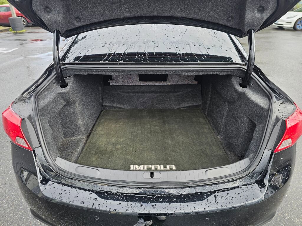 Used 2016 Chevrolet Impala LTZ w/ Enhanced Convenience Package image 19