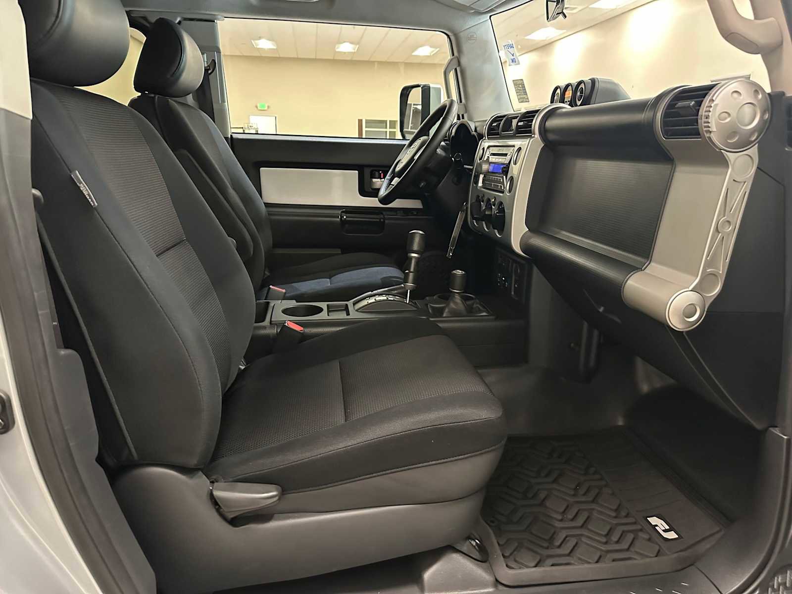 Used 2007 Toyota FJ Cruiser 4WD image 26