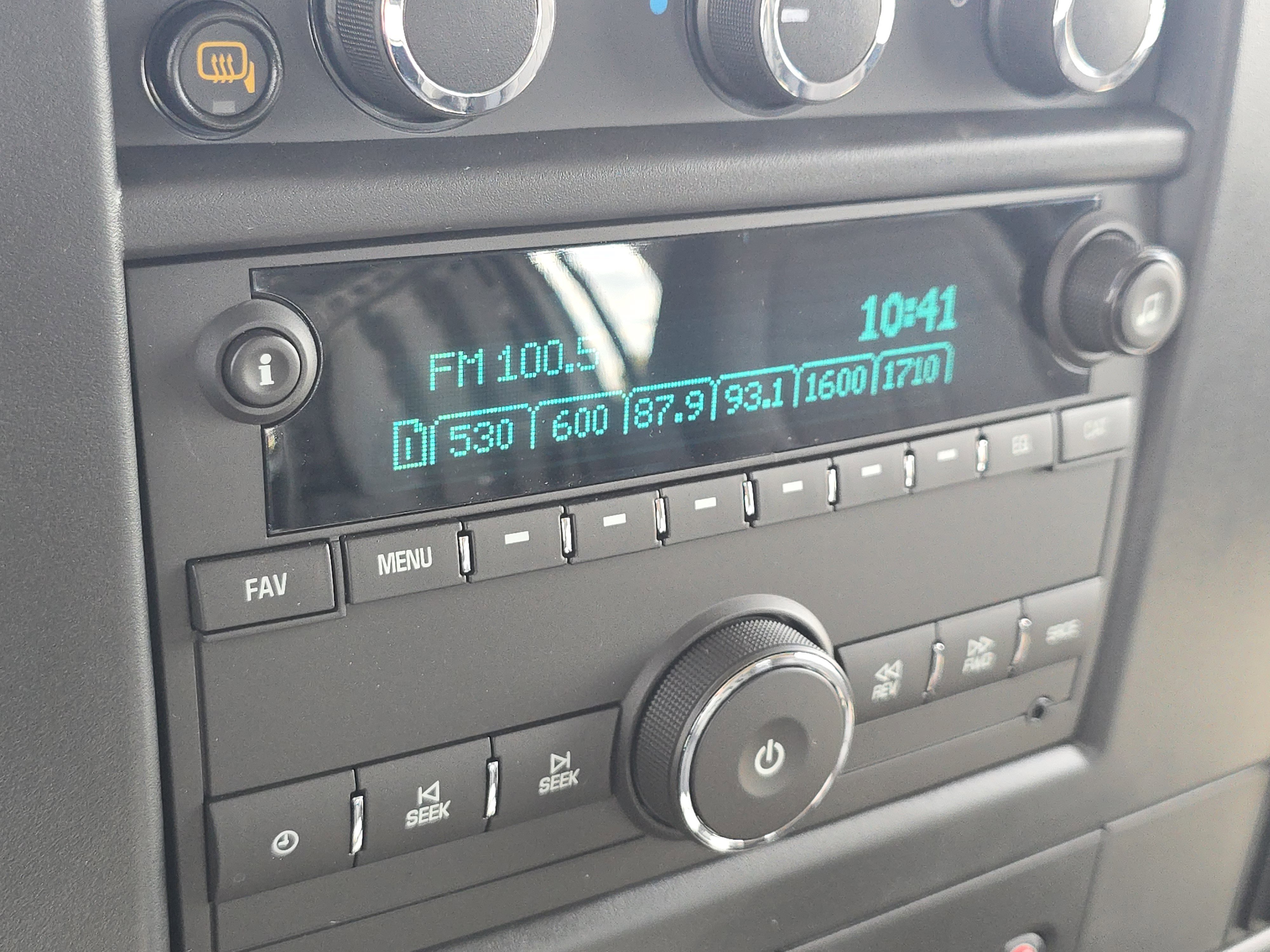 New 2025 Chevrolet Express 3500 Extended w/ Driver Convenience Package image 2