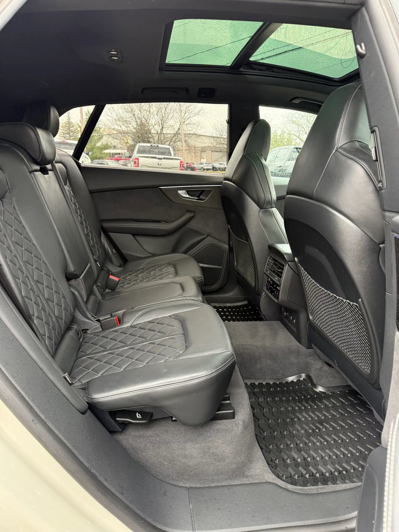 Used 2023 Audi SQ8 Premium Plus w/ Executive Package AWD/4WD image 20