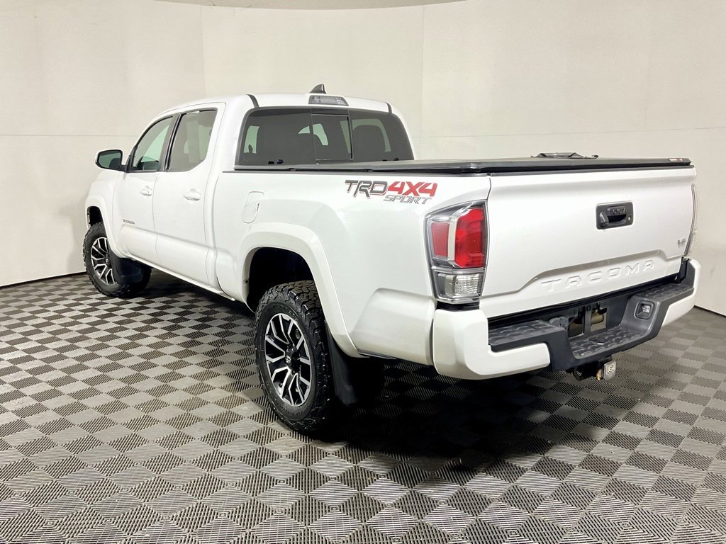 Used 2020 Toyota Tacoma TRD Sport image 11