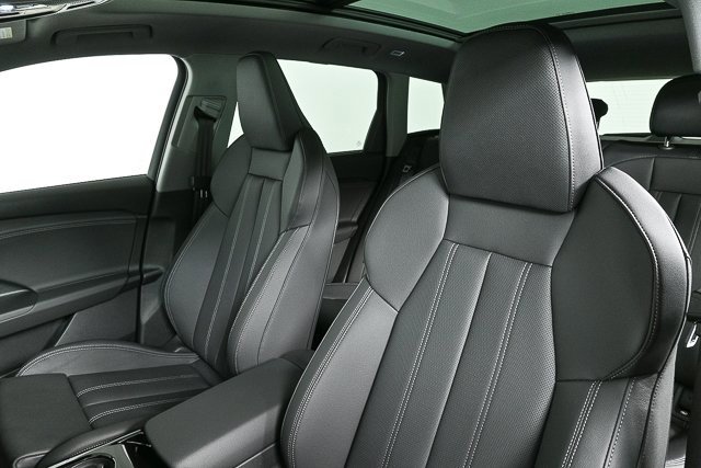 New 2025 Audi Q6 e-tron Premium Plus image 5