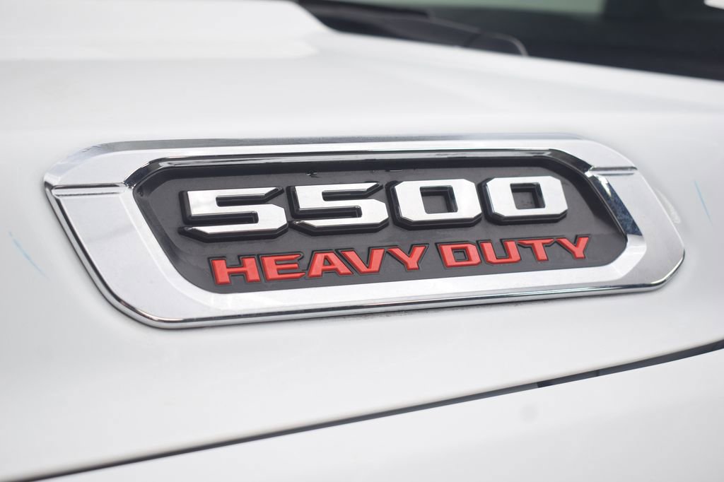 New 2024 RAM 5500 Tradesman image 15