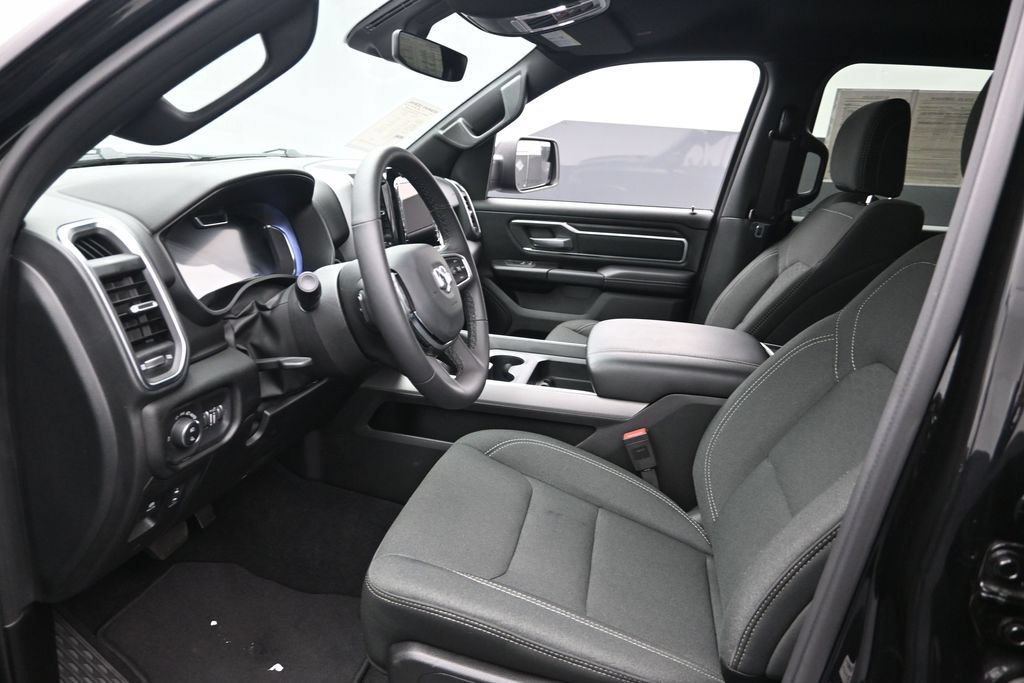 Used 2025 RAM 1500 Big Horn RWD image 10