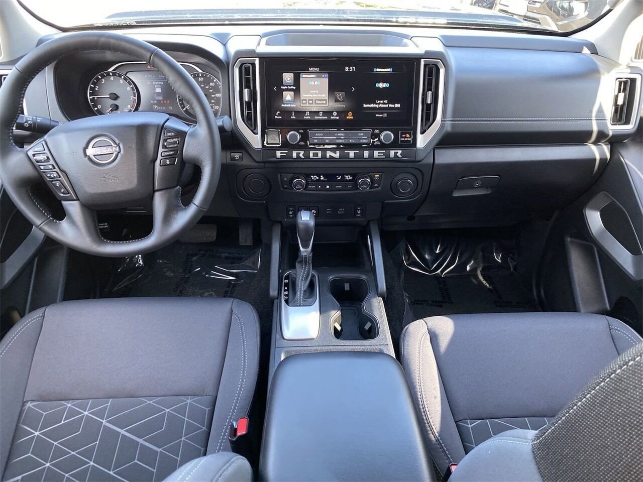 New 2025 Nissan Frontier SV w/ SV Convenience Package image 17