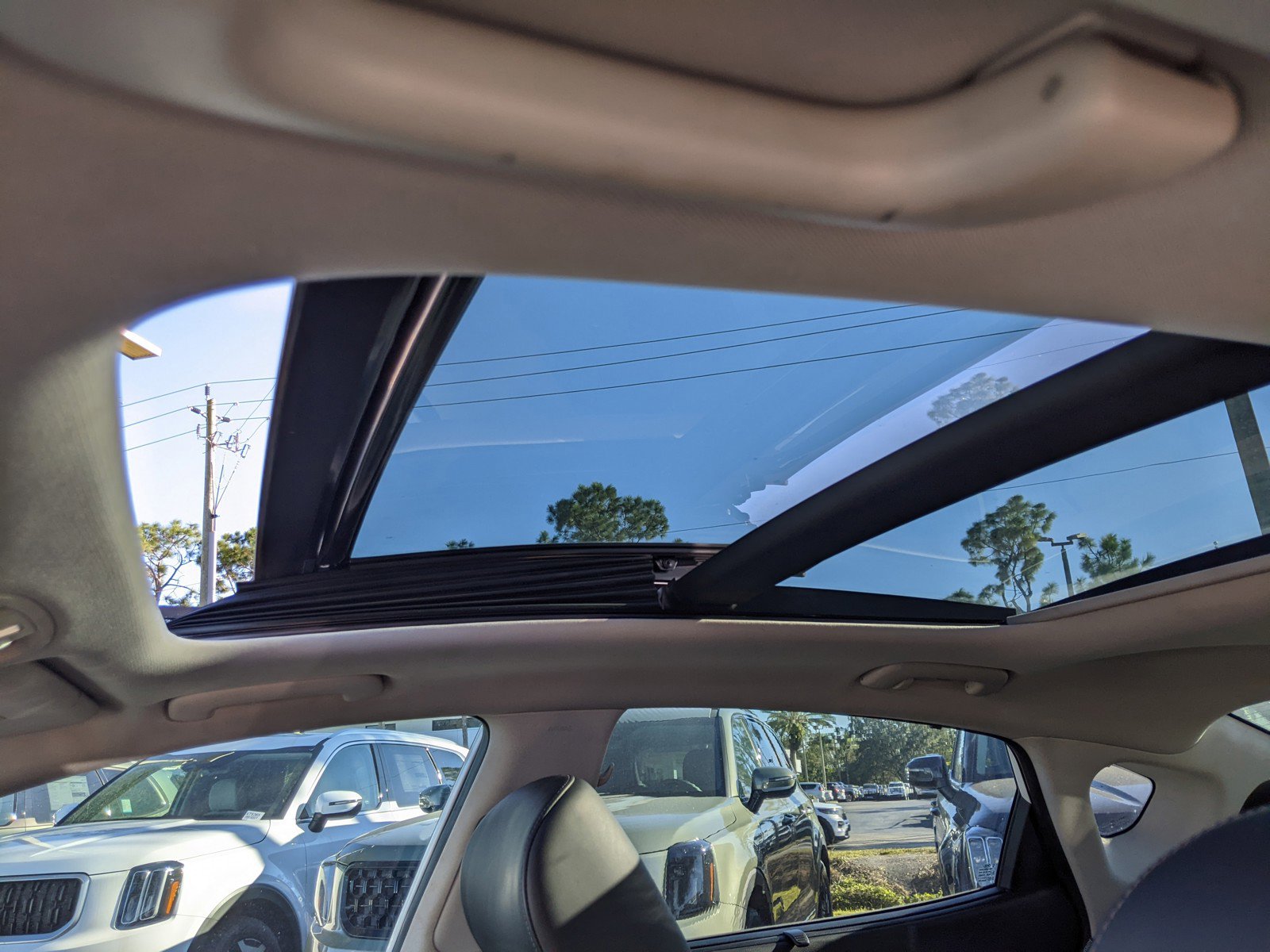 Certified 2019 Kia Cadenza Limited image 17