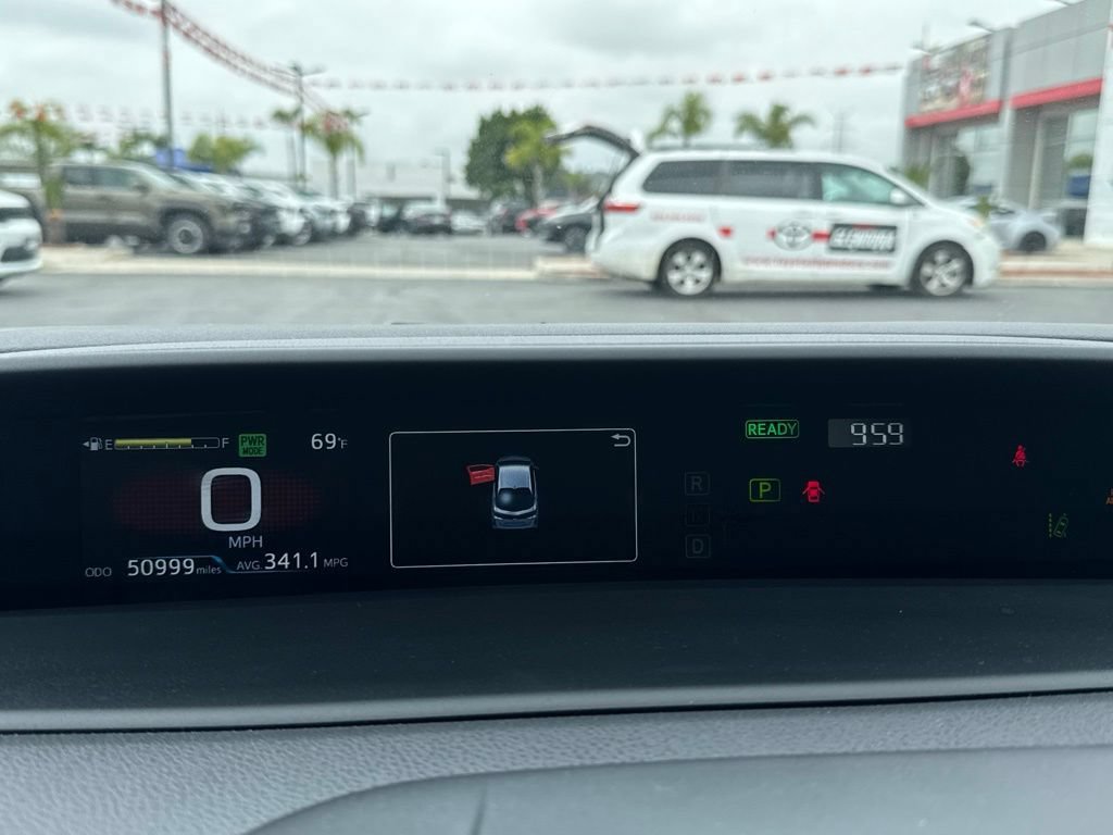 Certified 2021 Toyota Prius Prime XLE w/ Carpet Mat Package (TMS) FWD image 23