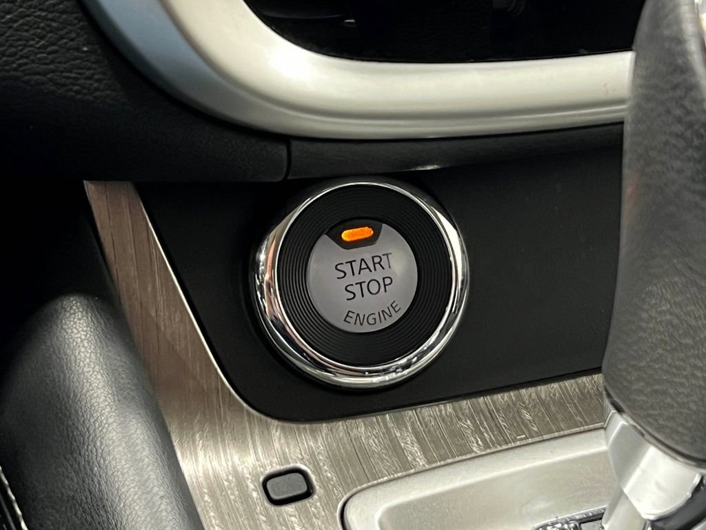 Used 2018 Nissan Murano SV w/ Premium Package AWD/4WD image 20