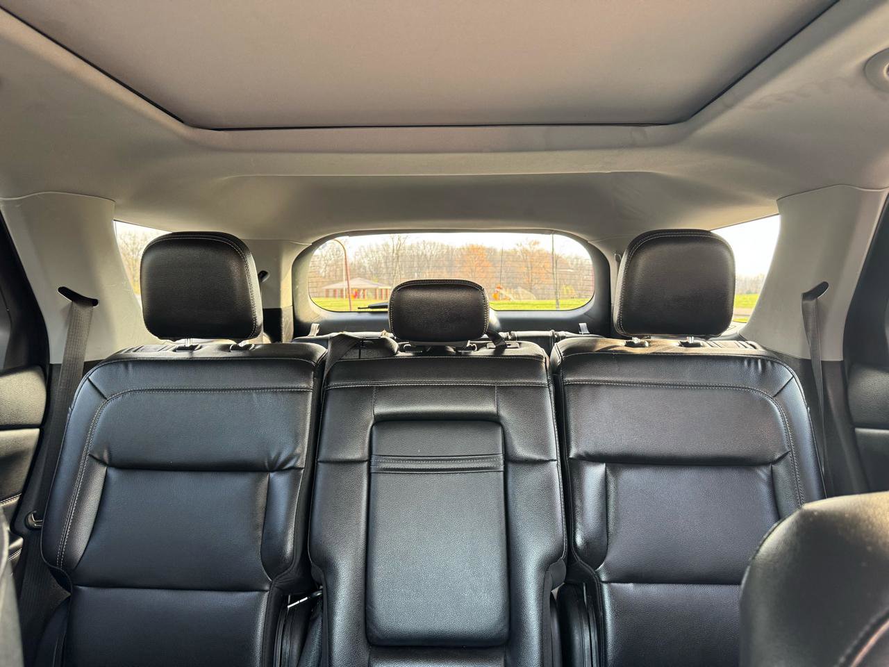 Used 2020 Ford Explorer XLT w/ Equipment Group 202A image 11