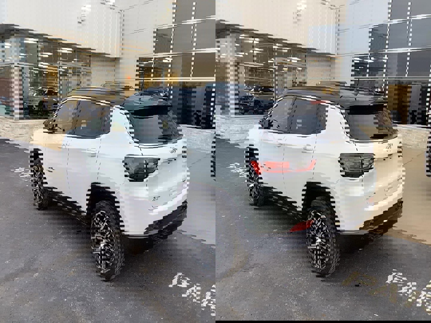 Certified 2024 Jeep Compass Limited w/ Elite Group image 7