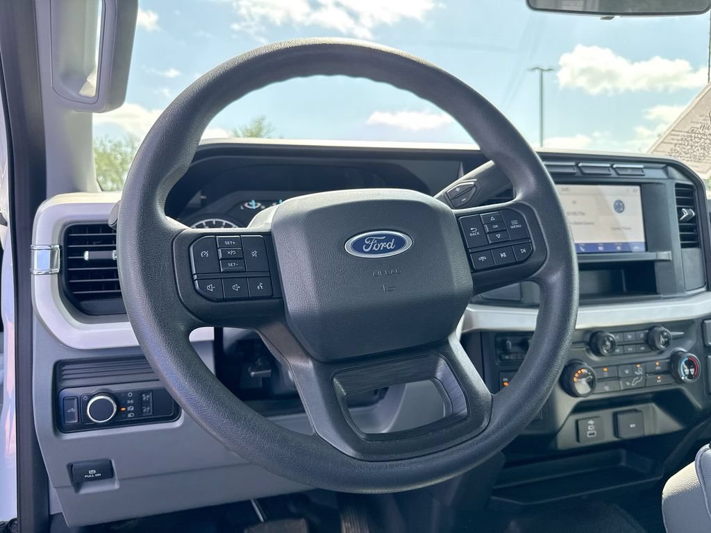 Used 2023 Ford F350 XL AWD/4WD image 11