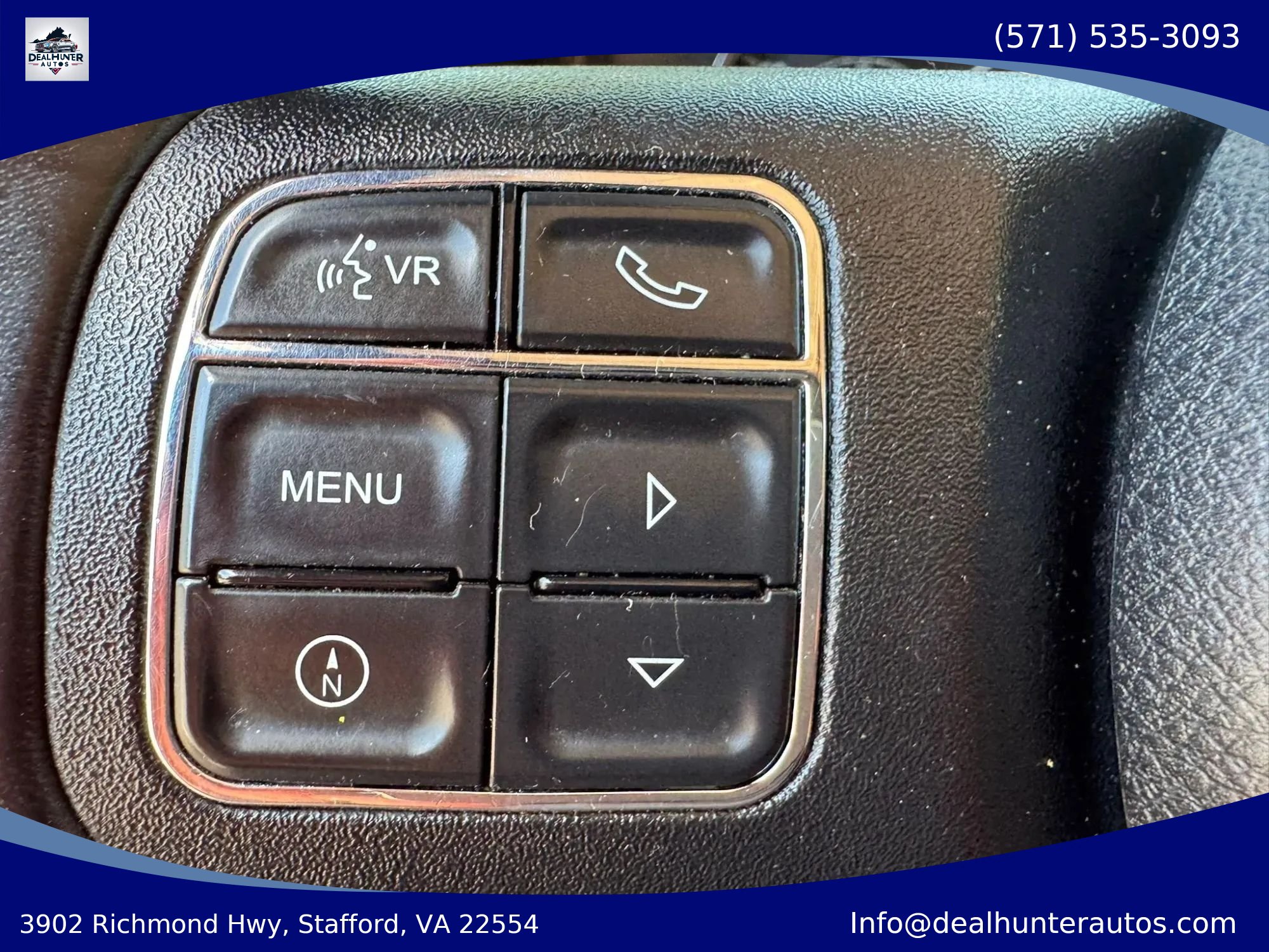 Used 2016 Jeep Wrangler Sahara w/ Connectivity Group AWD/4WD image 21
