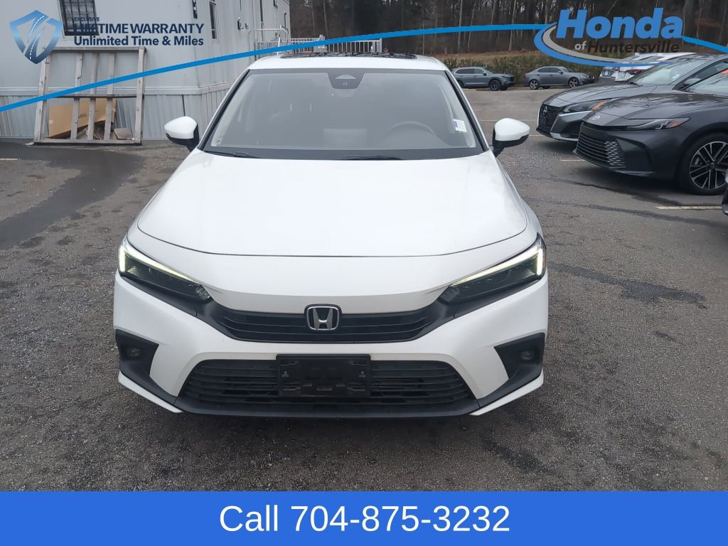 Used 2023 Honda Civic Touring image 2