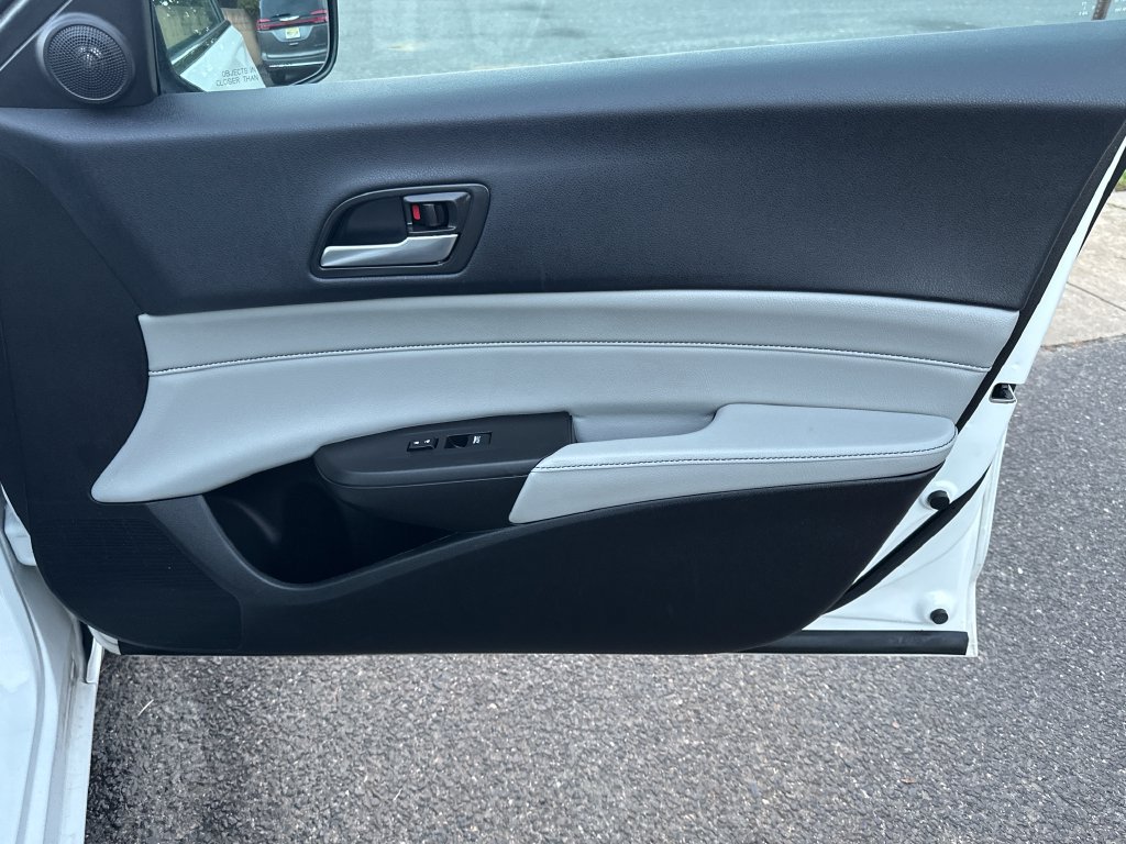 Used 2019 Acura ILX FWD image 19
