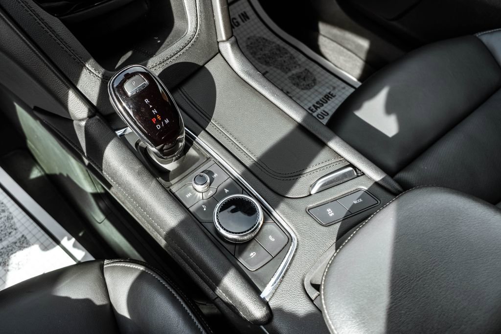 Used 2024 Cadillac XT6 Premium Luxury image 22