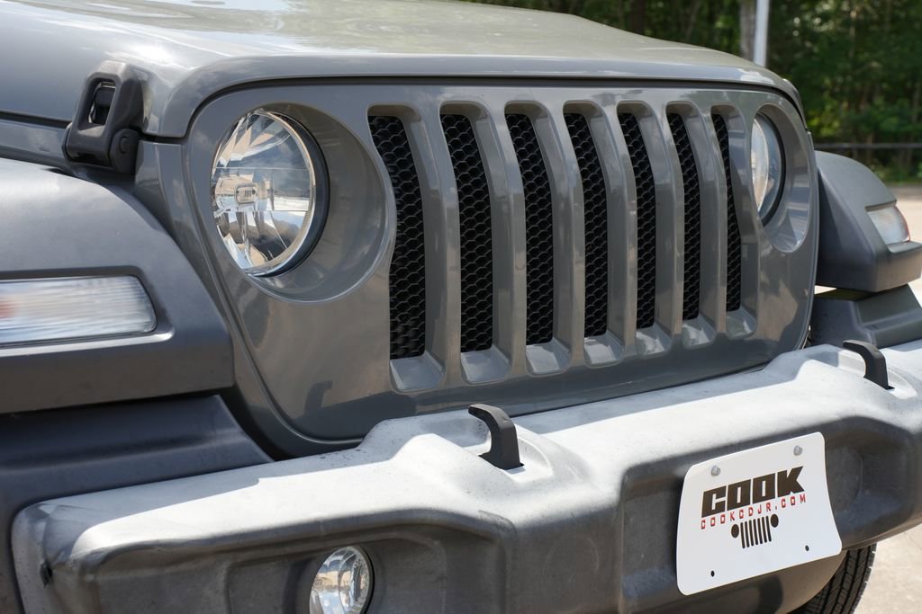 Used 2018 Jeep Wrangler Unlimited Sport S AWD/4WD image 25