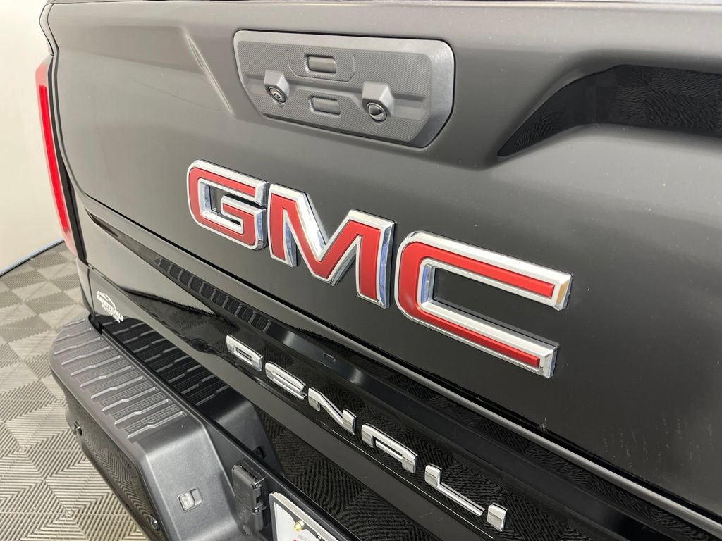 Used 2026 GMC Sierra 1500 Denali w/ Technology Package AWD/4WD image 4