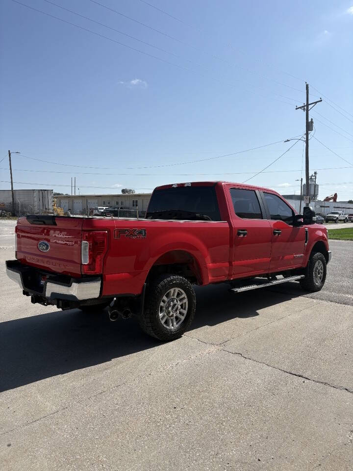 Used 2017 Ford F250 XL w/ STX Appearance Package AWD/4WD image 5