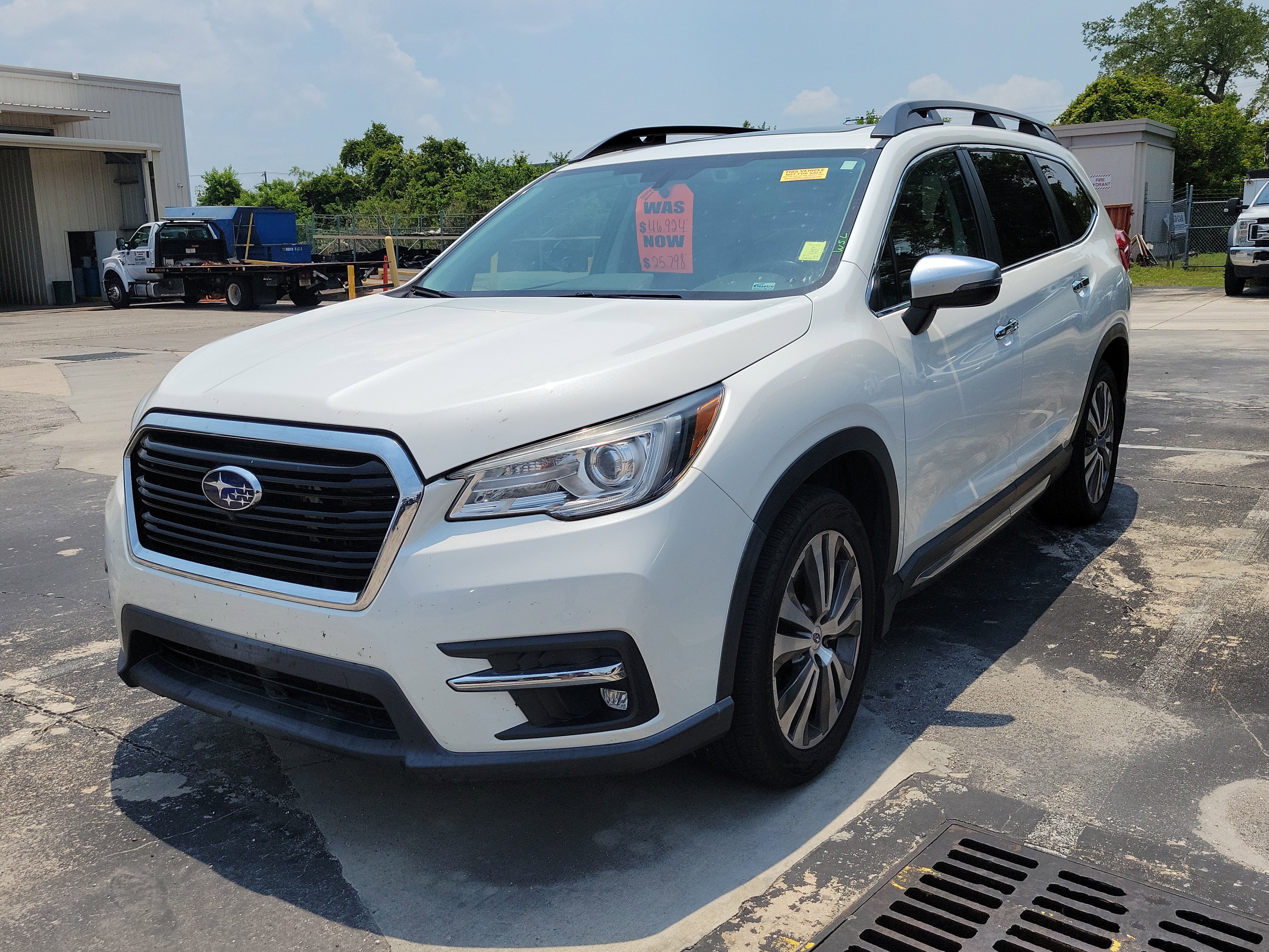 Used 2020 Subaru Ascent Touring w/ Popular Package #2 AWD/4WD image 3