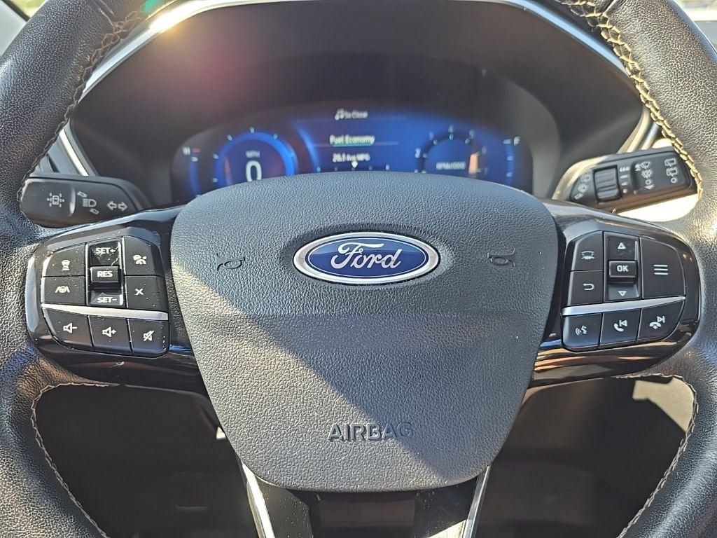 Used 2021 Ford Escape Titanium w/ Titanium Elite Package AWD/4WD image 19