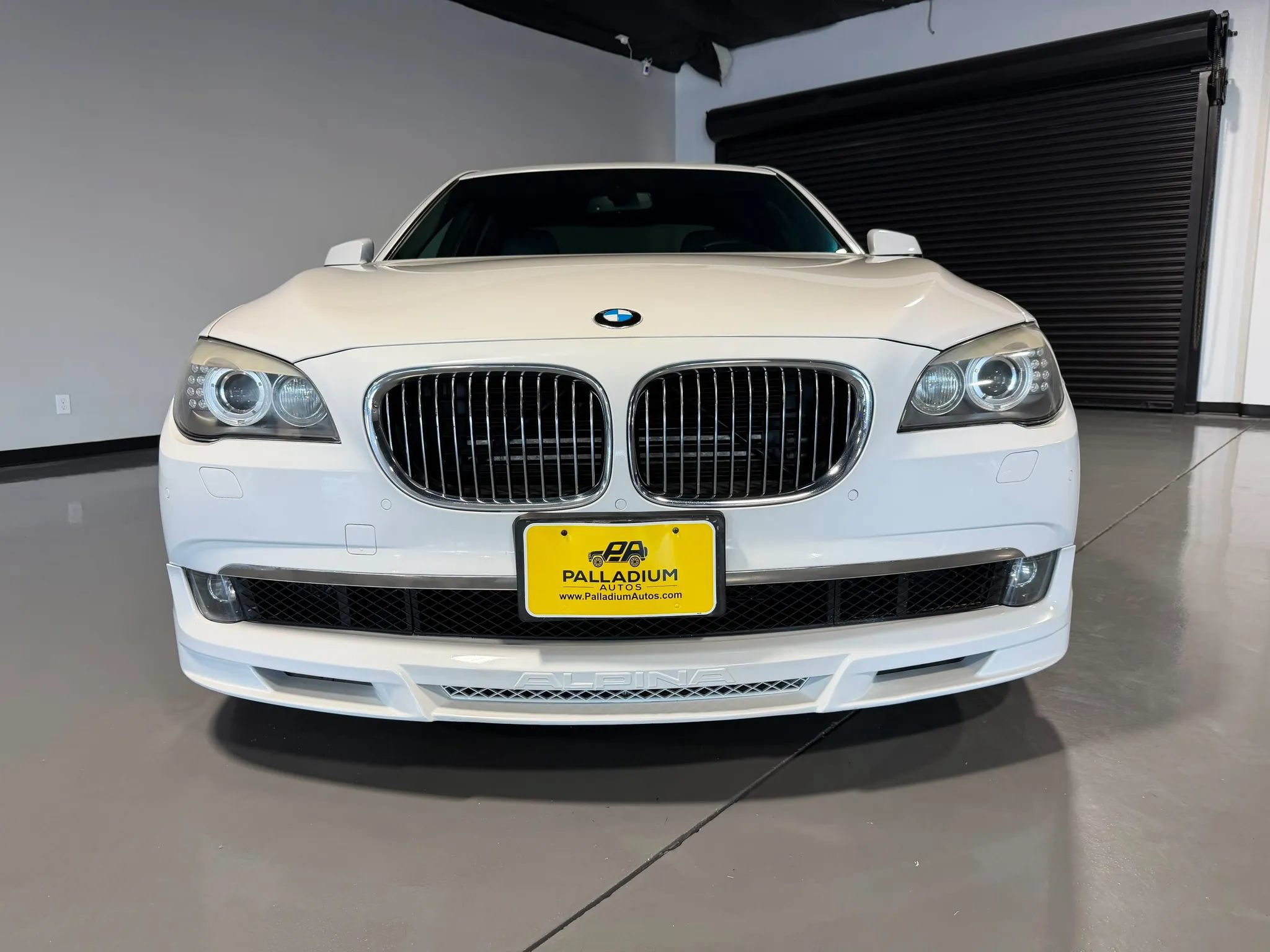 Used 2012 BMW ALPINA B7 RWD image 2