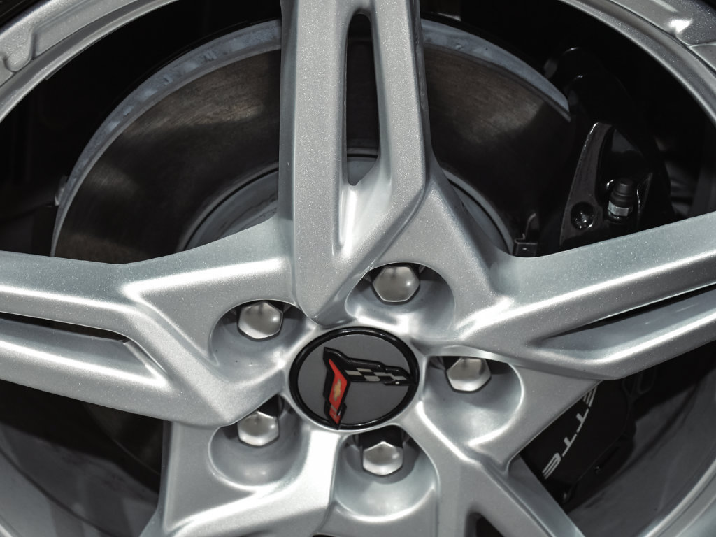 Used 2023 Chevrolet Corvette Stingray Premium Cpe w/ Body-Color Dual Roof Package RWD image 90