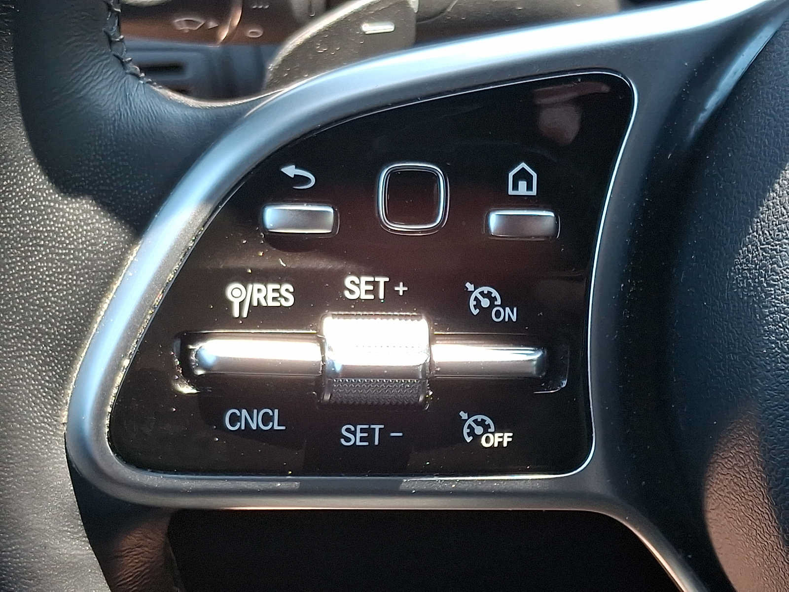 Used 2022 Mercedes-Benz GLC 300 4MATIC image 20