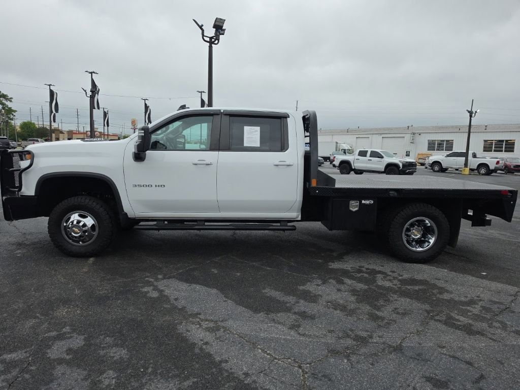 Used 2024 Chevrolet Silverado 3500 LT AWD/4WD image 7
