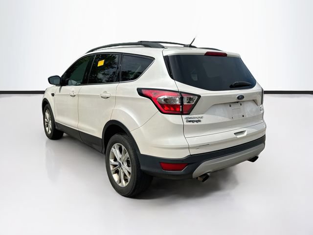 Used 2017 Ford Escape SE w/ SE Leather Comfort Package AWD/4WD image 6