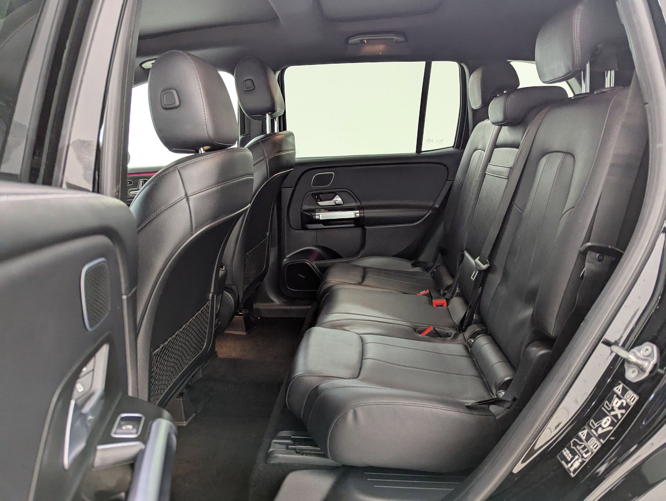 Used 2021 Mercedes-Benz GLB 250 4MATIC image 14