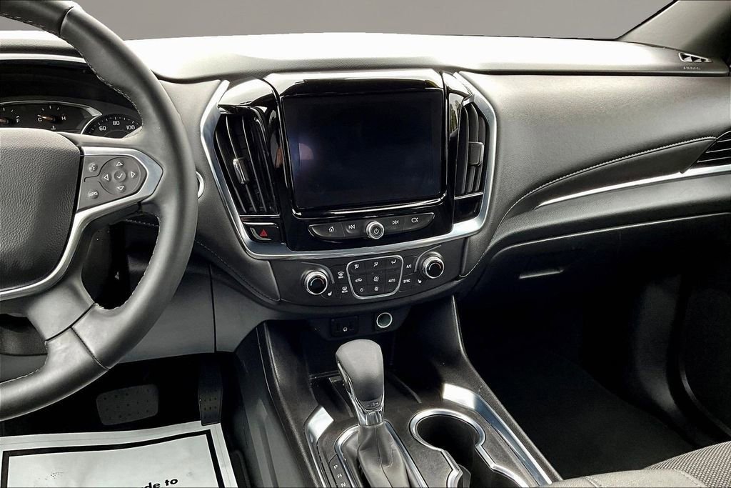 Used 2023 Chevrolet Traverse LT AWD/4WD image 9