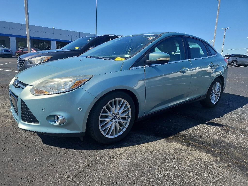 Used 2012 Ford Focus SEL FWD image 2