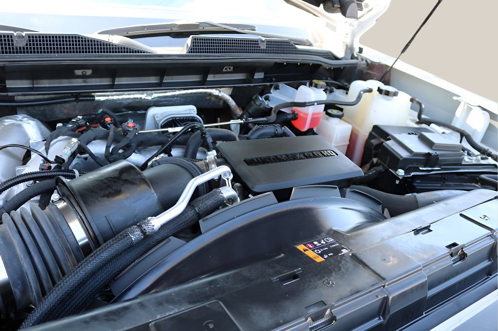 Used 2025 Chevrolet Silverado 3500 LT w/ Safety Package AWD/4WD image 11