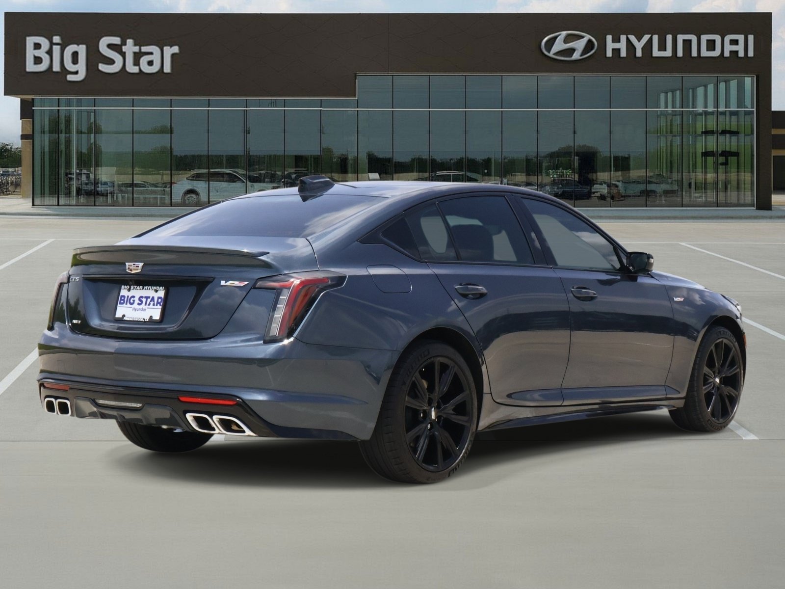 Used 2026 Cadillac CT5 V w/ Technology Package AWD/4WD image 4