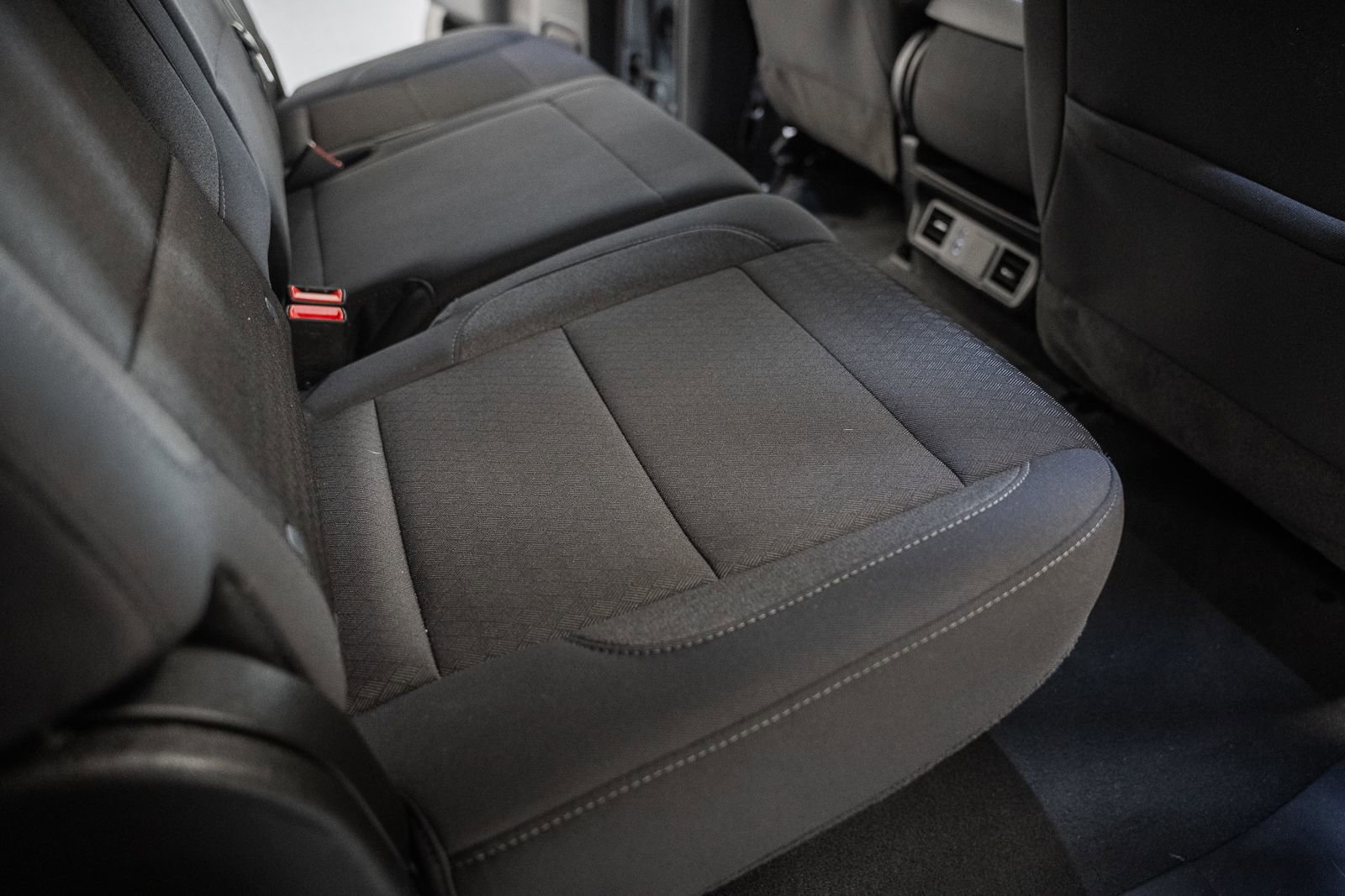 Used 2025 Chevrolet Silverado 1500 Custom Trail Boss w/ Dark Appearance Package image 38