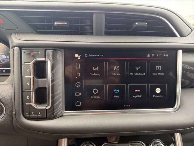 Used 2024 GMC Yukon XL Denali w/ Denali Reserve Package AWD/4WD image 18