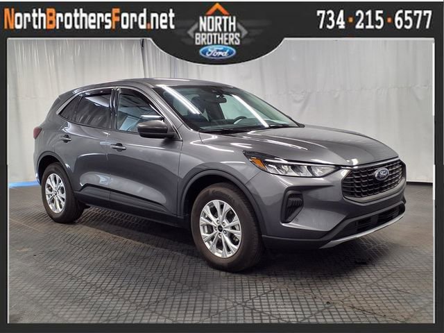 Certified 2023 Ford Escape Active w/ Tech Pack #1 AWD/4WD image 1