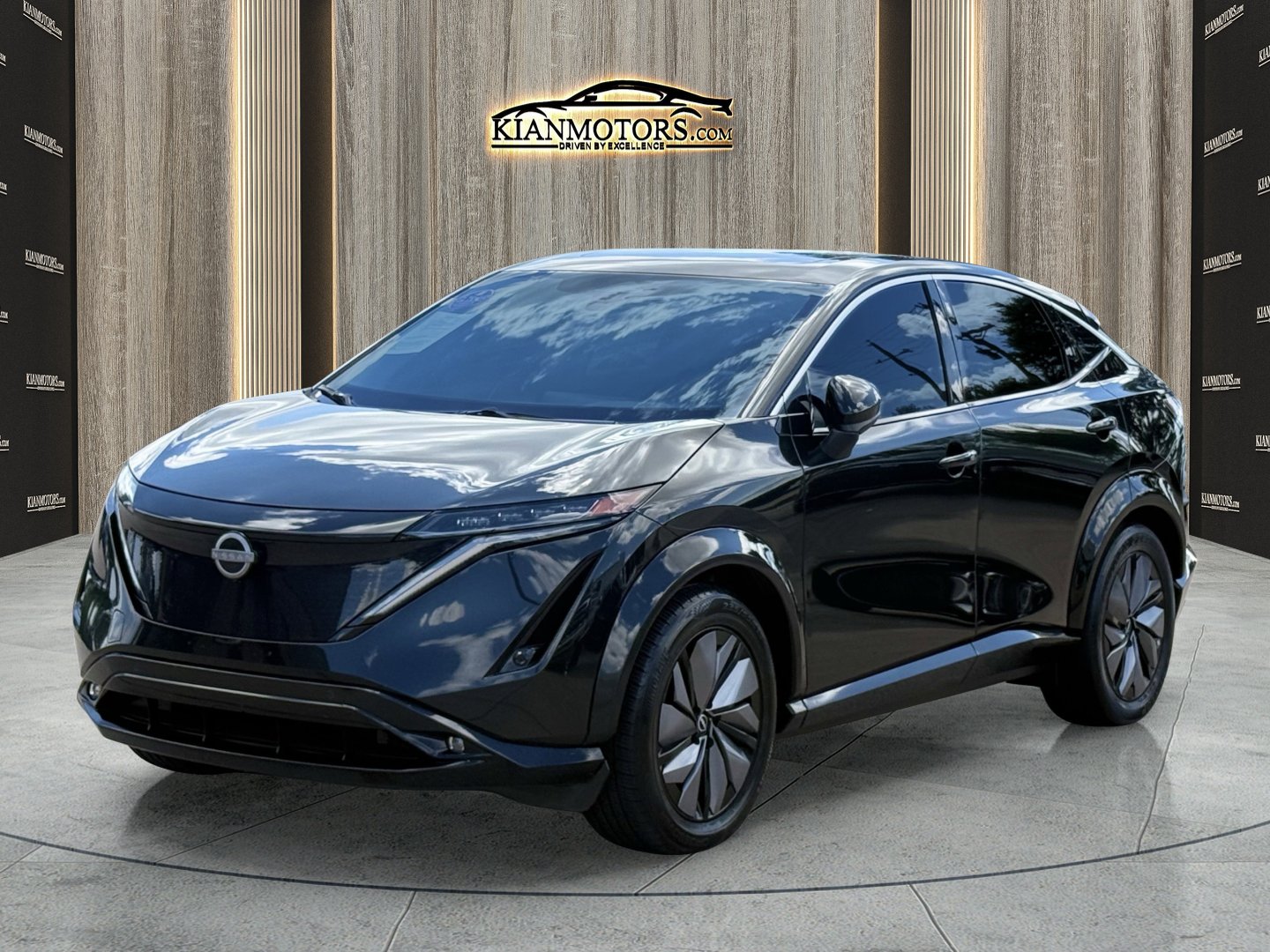 Used 2023 Nissan Ariya FWD image 3