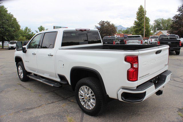 Used 2022 Chevrolet Silverado 3500 High Country w/ Technology Package image 14