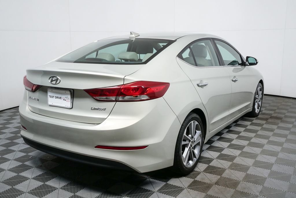 Used 2017 Hyundai Elantra Limited image 7